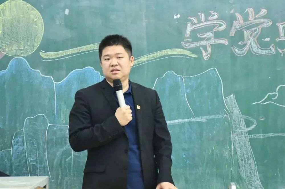 社会福祉学院团委顺利开展“学党史、强信念、跟党走”专题组织生活会