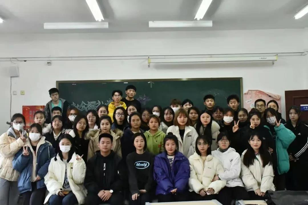 不负韶华，展望未来——社会福祉学院团委学生会学期总结会议